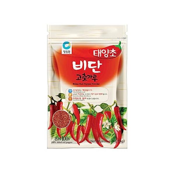 Chung Jung One Coarse Gochugaru 2.2lbs, Premium Korean Bidan Red Chili Pepper Powder O'Food Gochugaru, (2.2 Lbs) (Coarse, 2.2 Pound (Pack of 1))