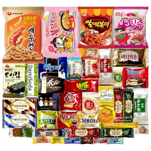 DAGAON Finest Korean Snack Box 42 Count – Variety Snacks Including Korean’s Favorite Chips, Biscuits, Cookies, Pies, Candies. Perfect appetizing Korean snacks for any occasions, gifts and everyone.